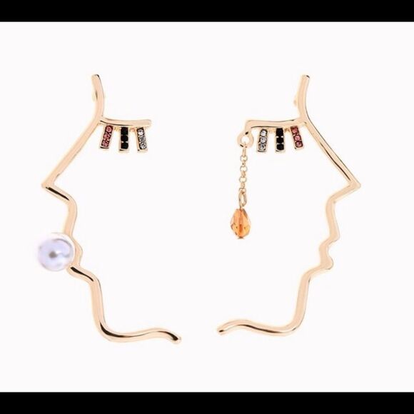 Chic Abstract Picasso Earrings - Picture 4 of 4